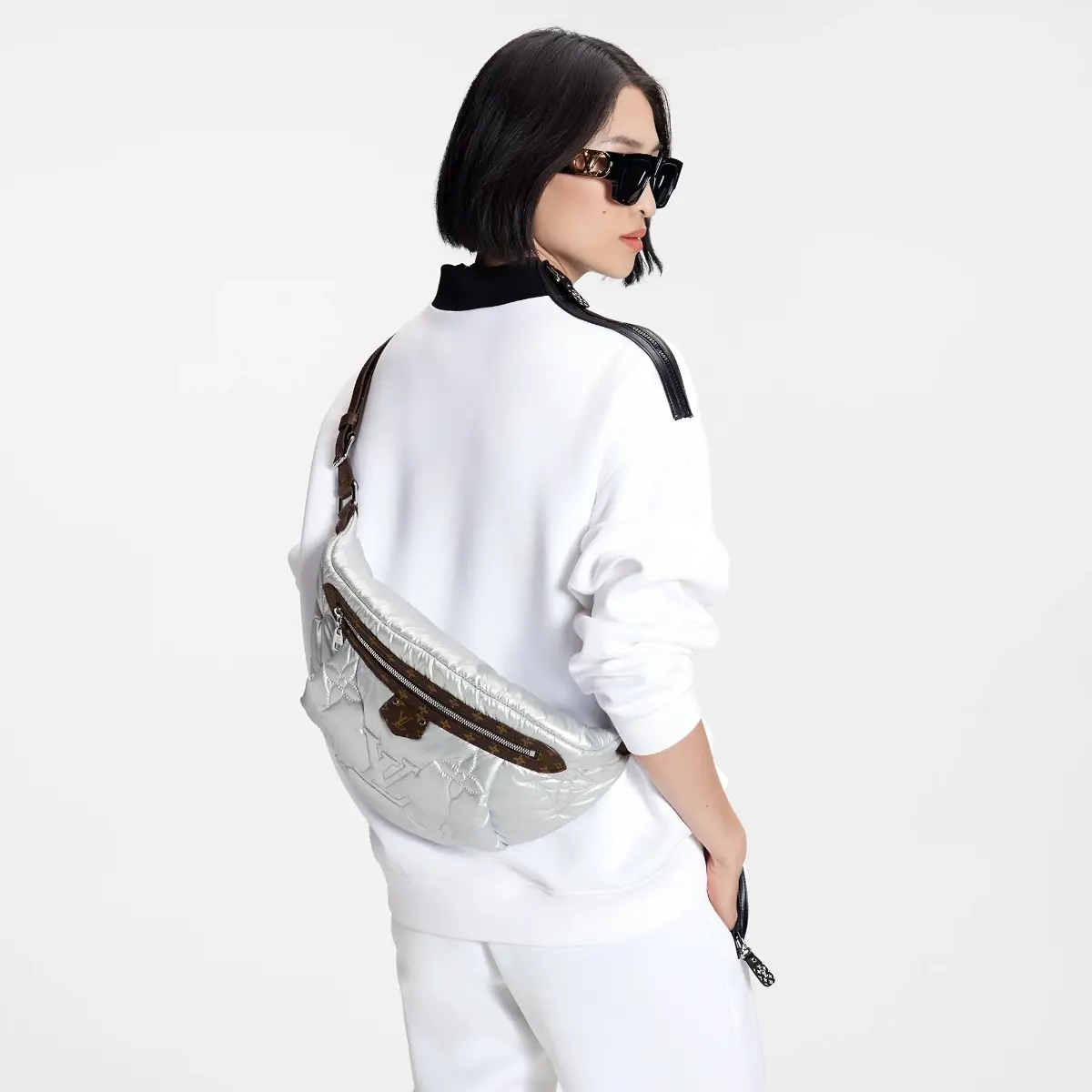 lv pillow maxi bumbag m20971 3