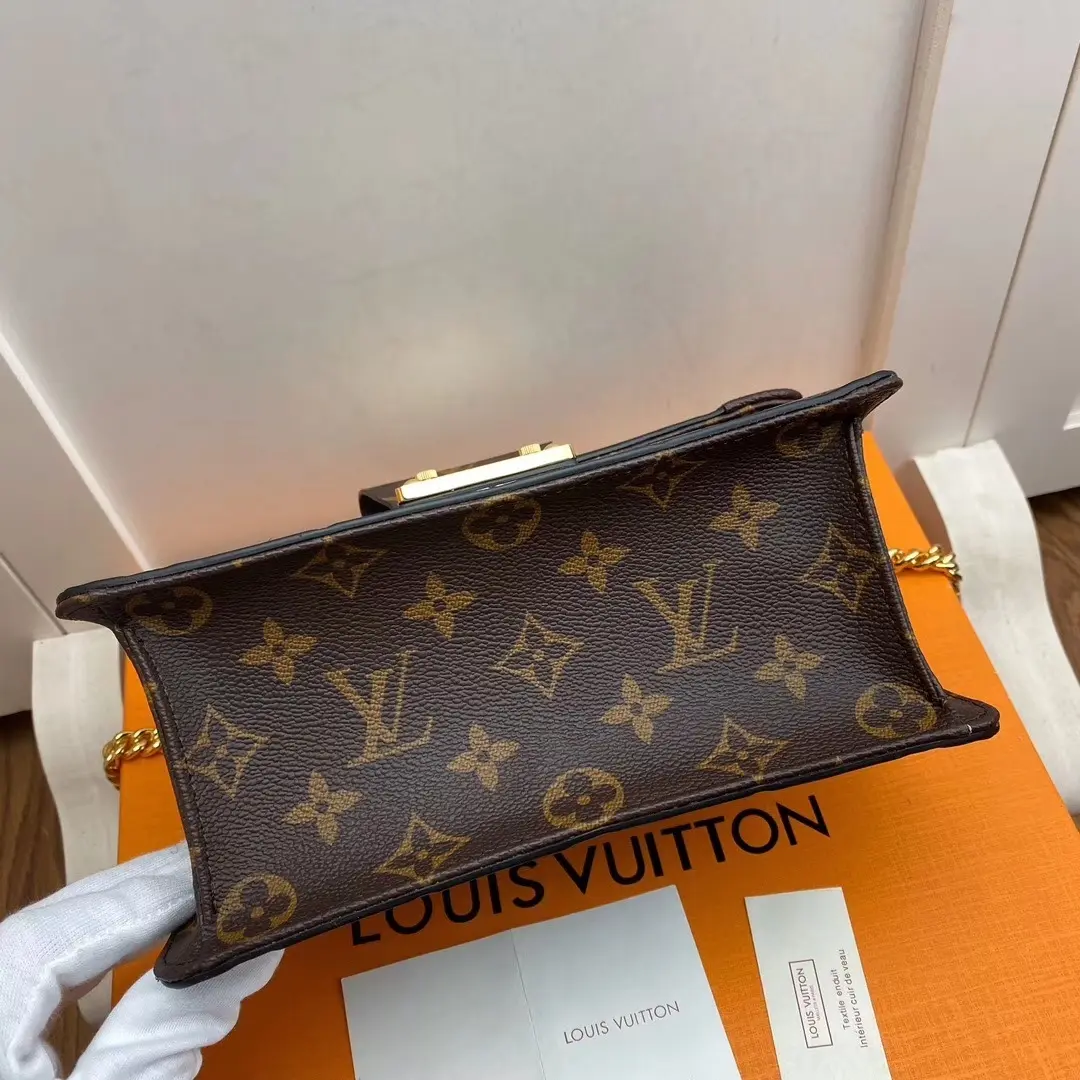 lv wynwood chain bag black m90516 8 lv wynwood chain bag black m90516 8