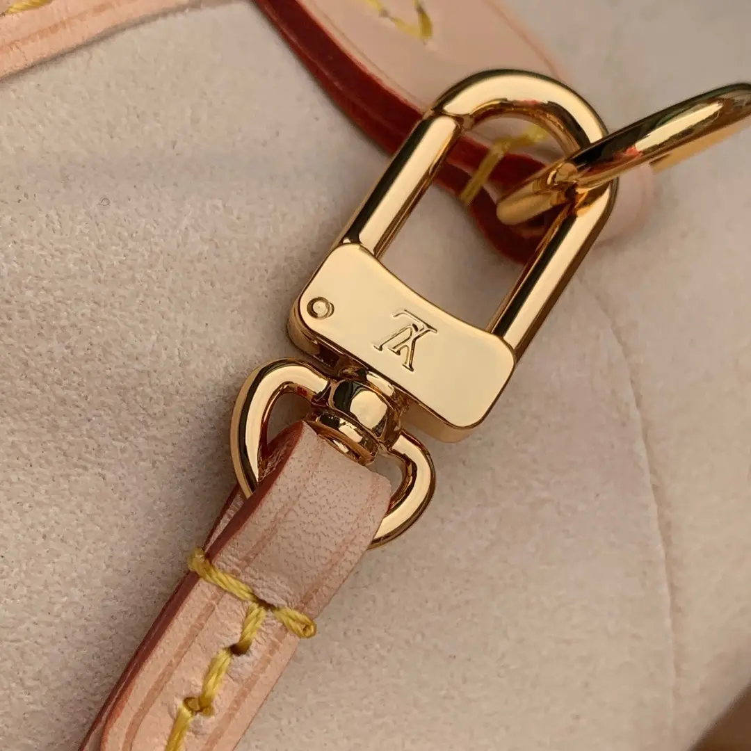 lv x tm carryall pm m13661 6 lv x tm carryall pm m13661 6