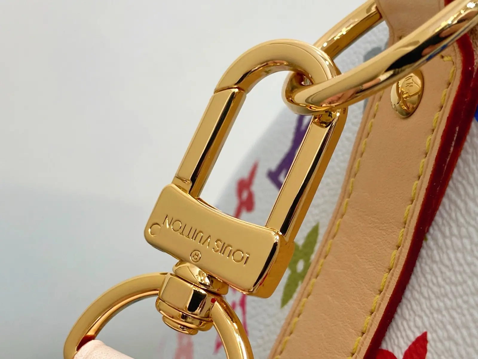 lv x tm keepall bandouliere 45 m13742 7 lv x tm keepall bandouliere 45 m13742 7