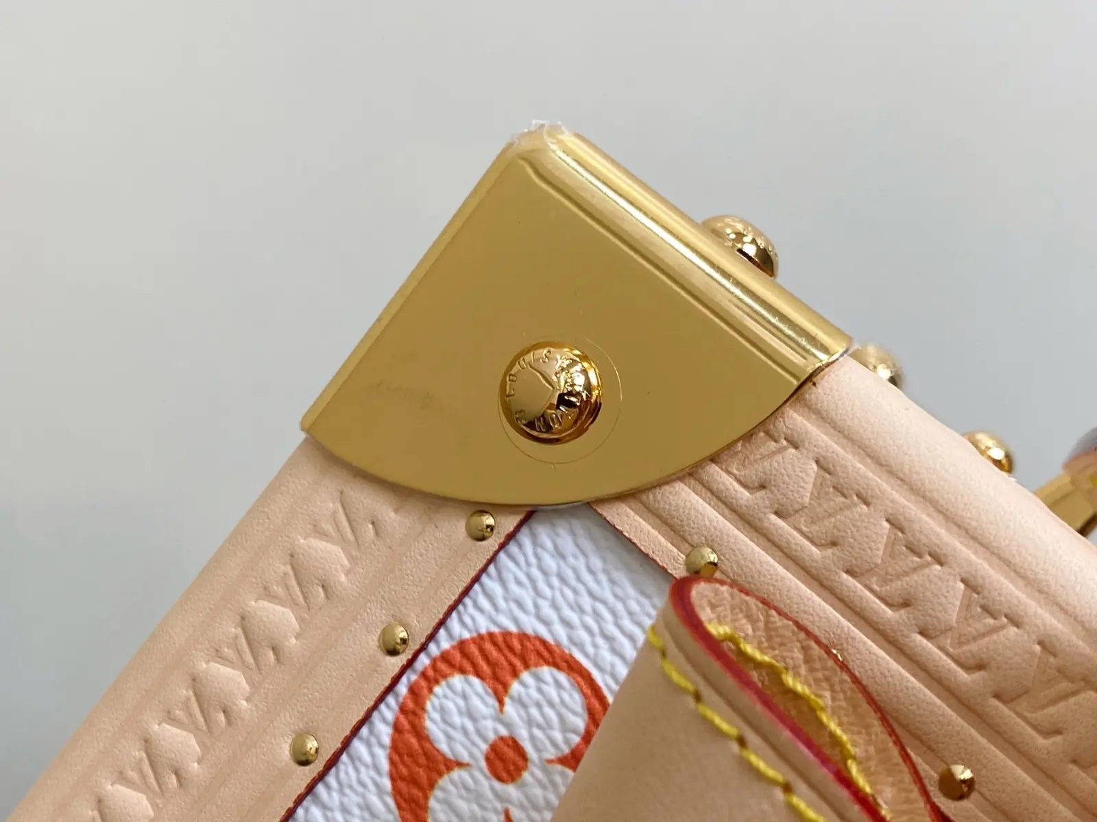 lv x tm petite valise m13125 6 lv x tm petite valise m13125 6