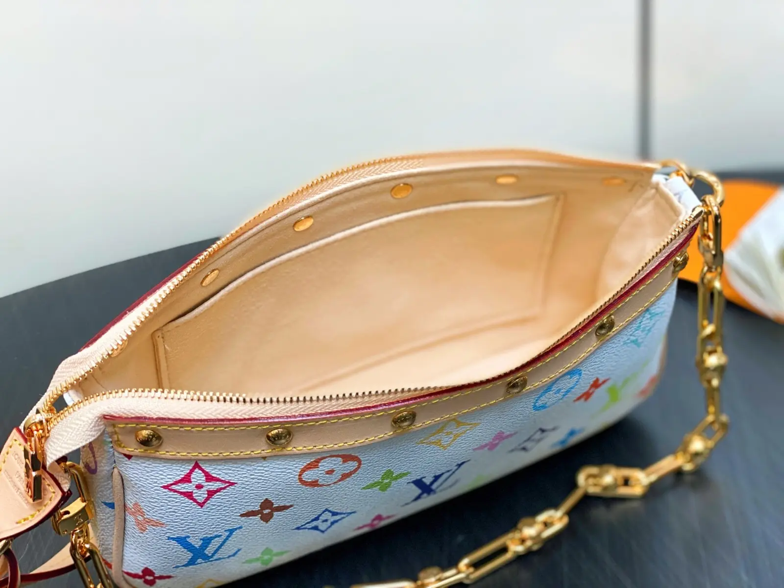 lv x tm pochette accessoires m13404 13 lv x tm pochette accessoires m13404 13