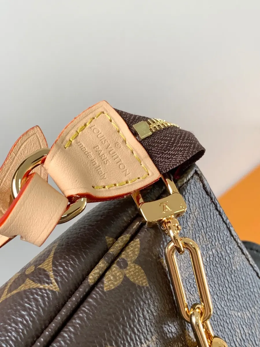 lv x tm pochette accessoires m13440 12 lv x tm pochette accessoires m13440 12