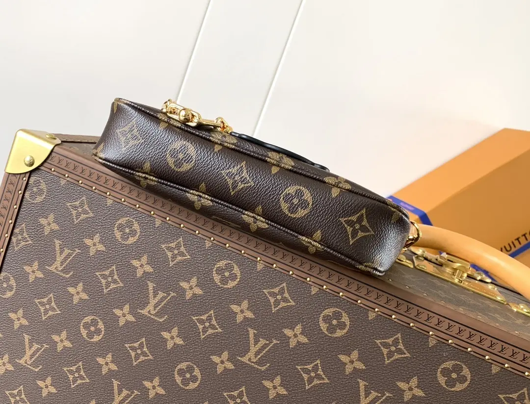lv x tm pochette accessoires m13440 5 lv x tm pochette accessoires m13440 5