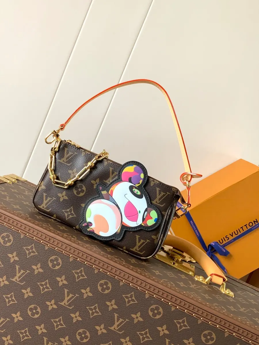 lv x tm pochette accessoires m13440 6 lv x tm pochette accessoires m13440 6