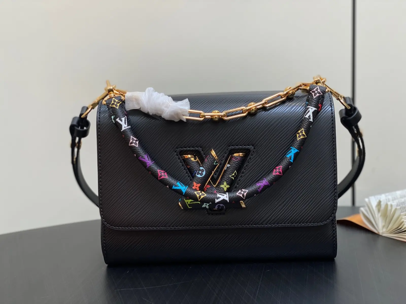 lv x tm twist mmslim m13243 10