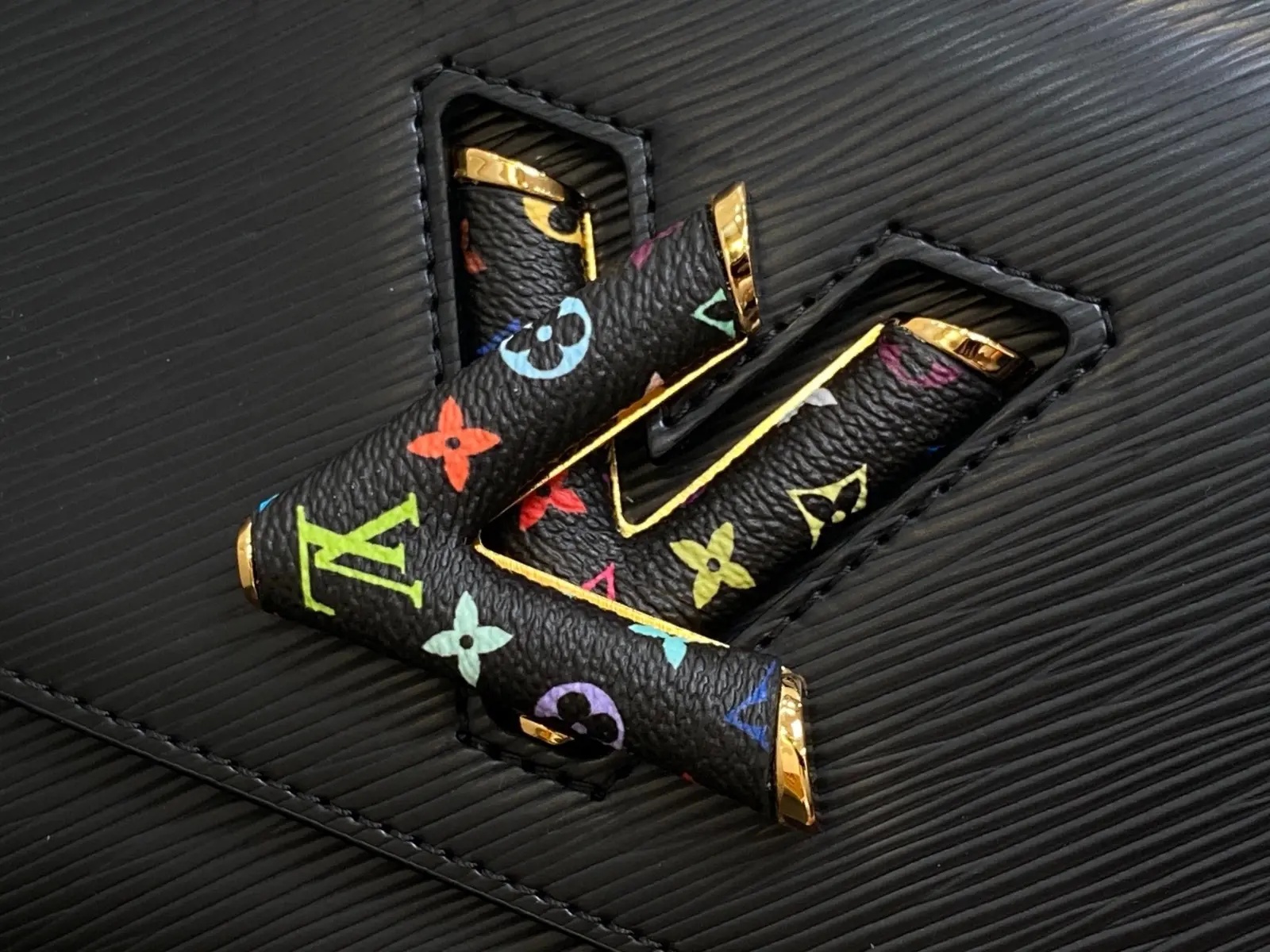 lv x tm twist mmslim m13243 11