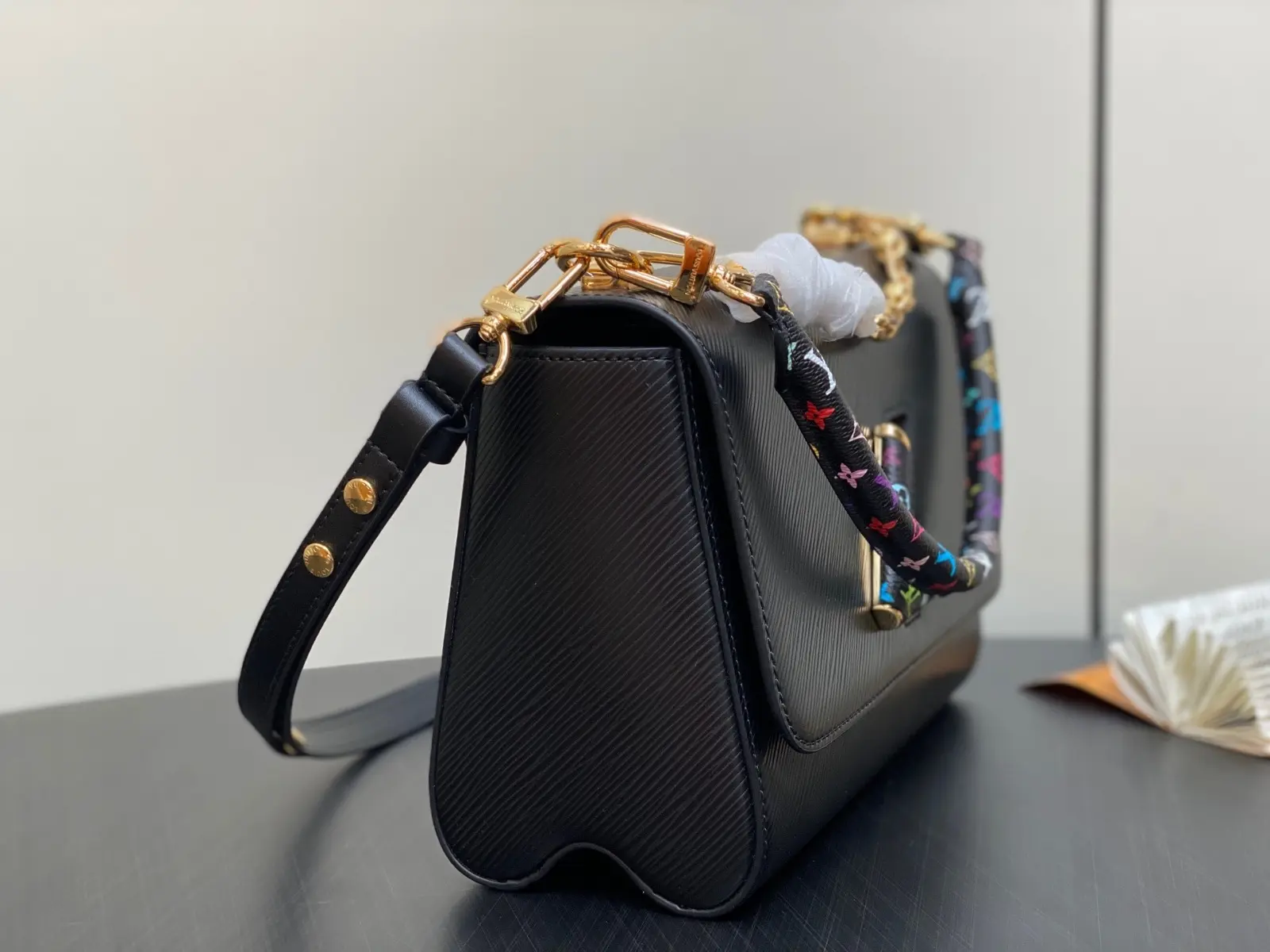 lv x tm twist mmslim m13243 13