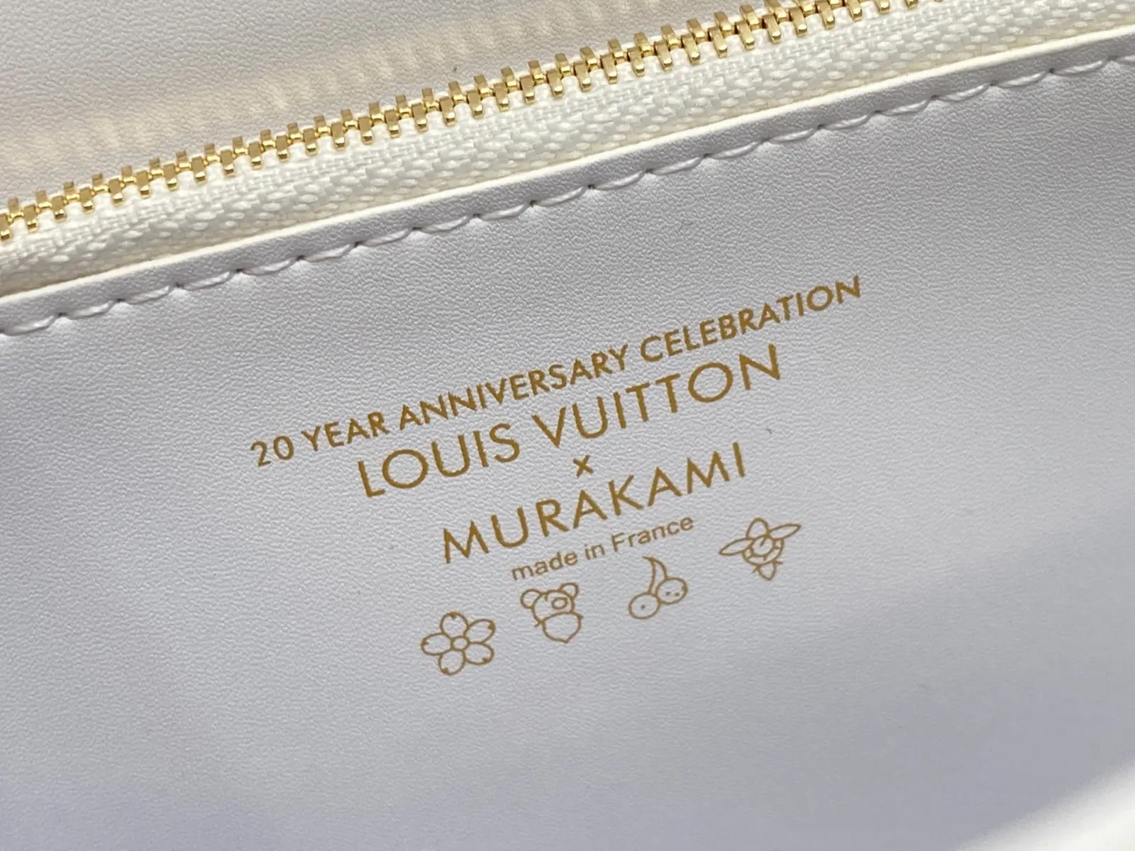 lv x tm twist mmslim m13678 11