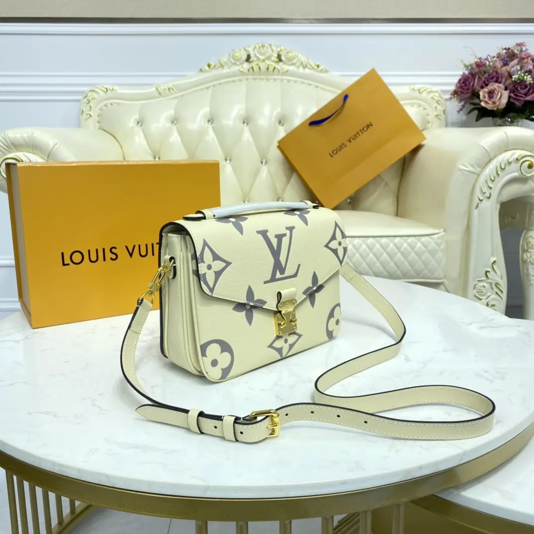 m45384 lv crafty pochette metis sliver m45384 sliver 2 m45384 lv crafty pochette metis sliver m45384 sliver 2