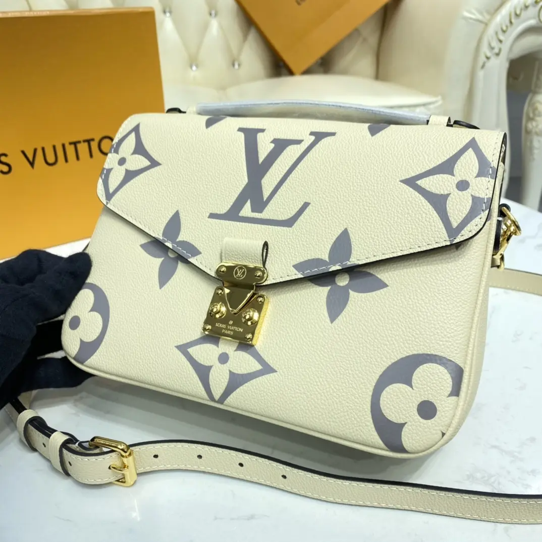 m45384 lv crafty pochette metis sliver m45384 sliver 6 m45384 lv crafty pochette metis sliver m45384 sliver 6