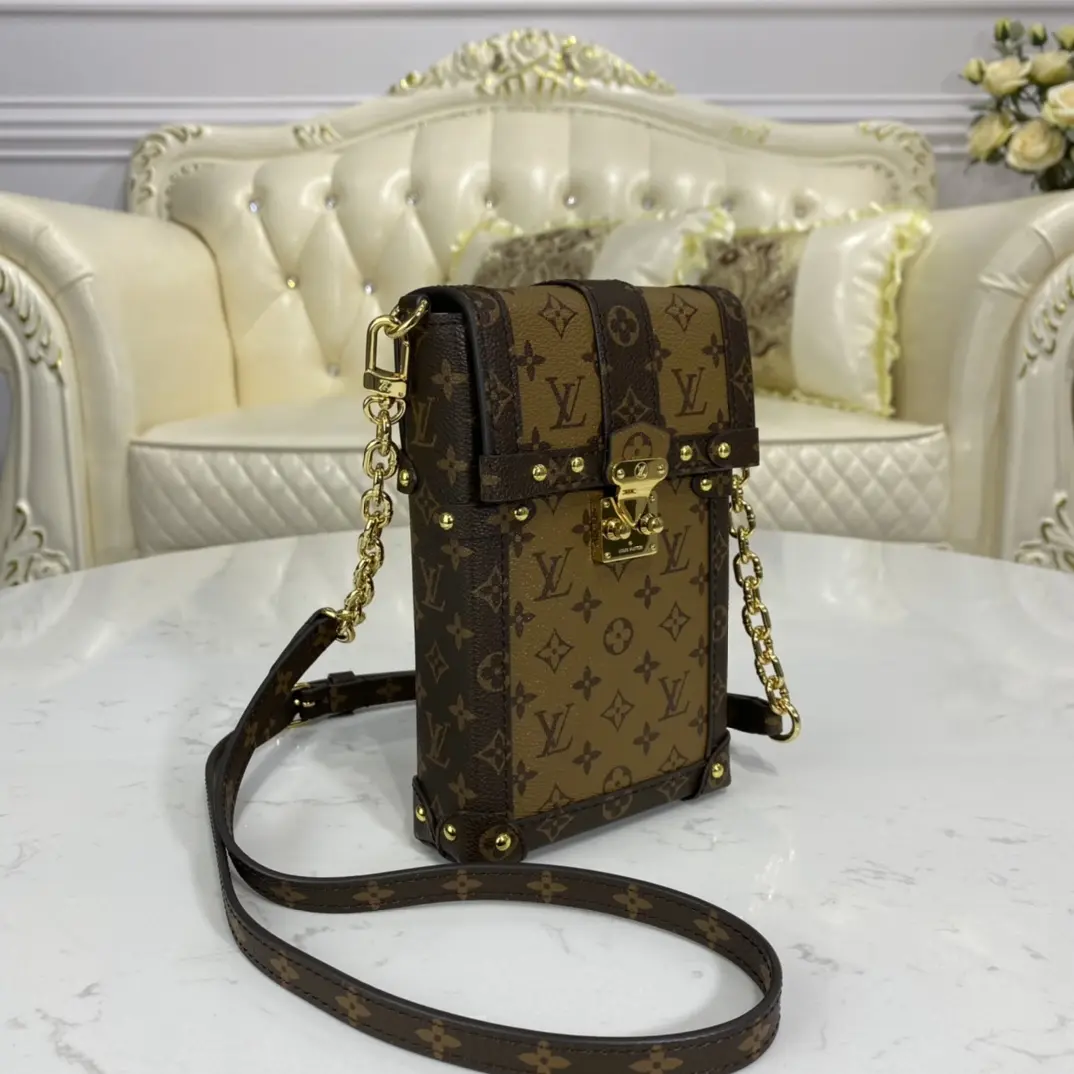 m63913 monogram canvas vertical trunk pochette m63913 5 m63913 monogram canvas vertical trunk pochette m63913 5