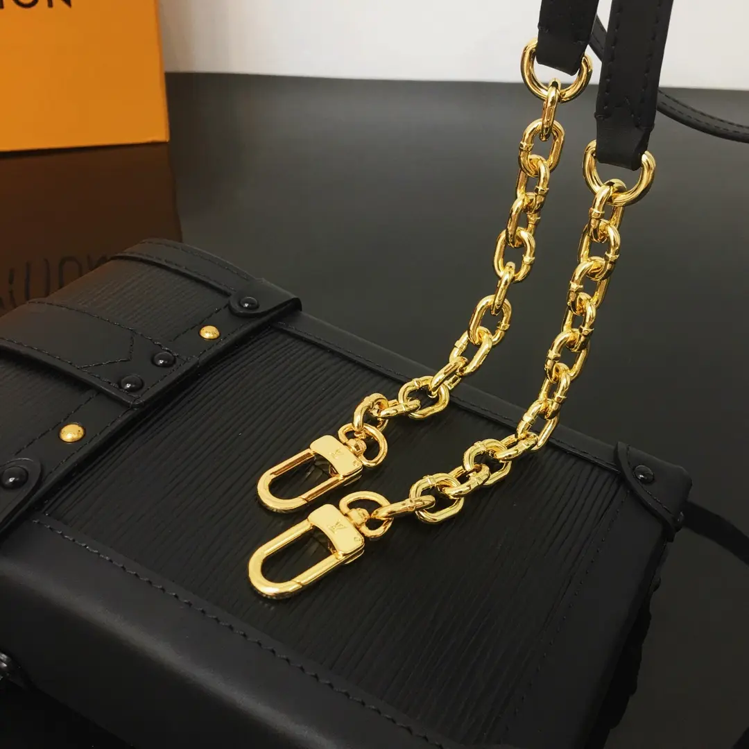 m67871 epi vertical trunk pochette m67871 2