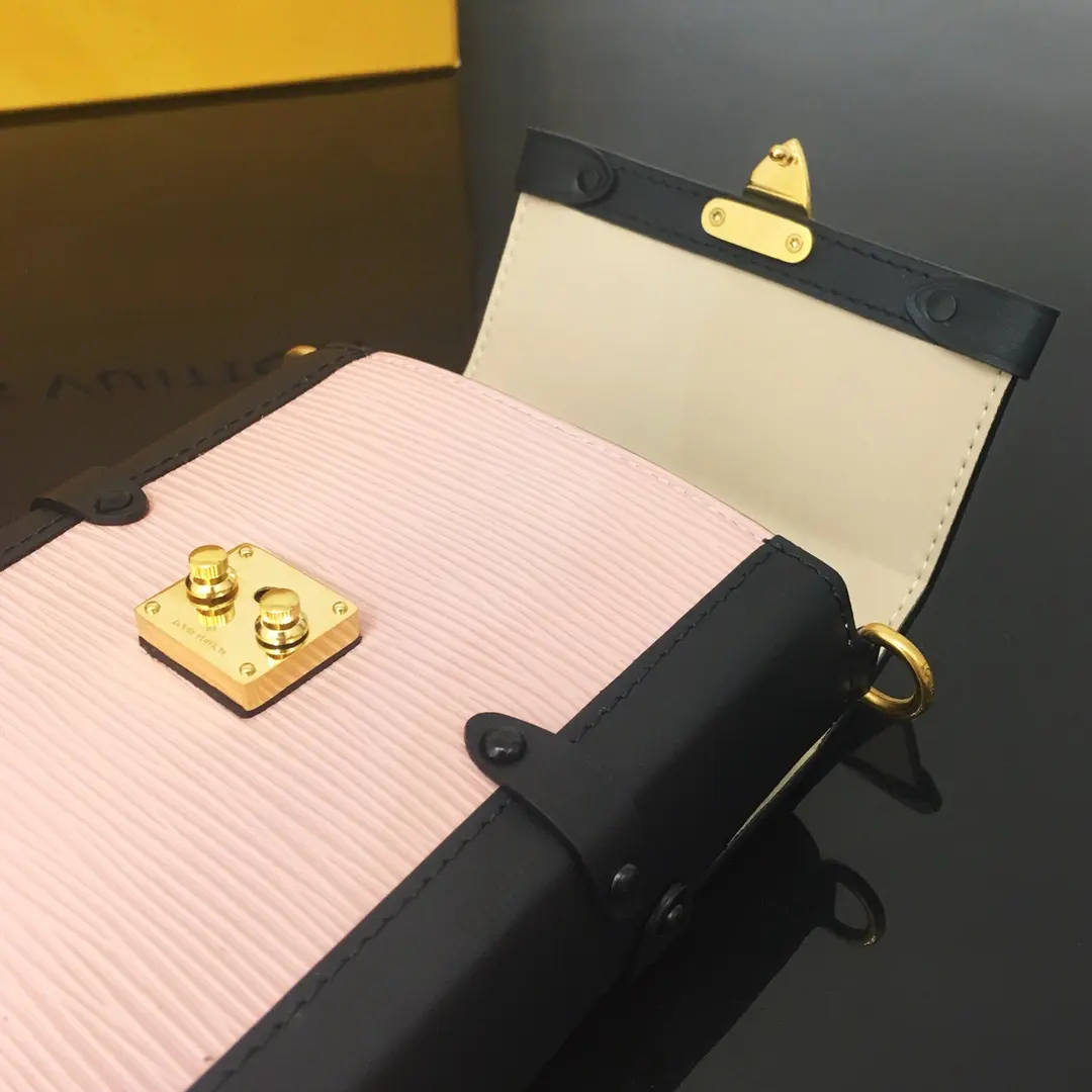 m67872 epi vertical trunk pochette m67872 7