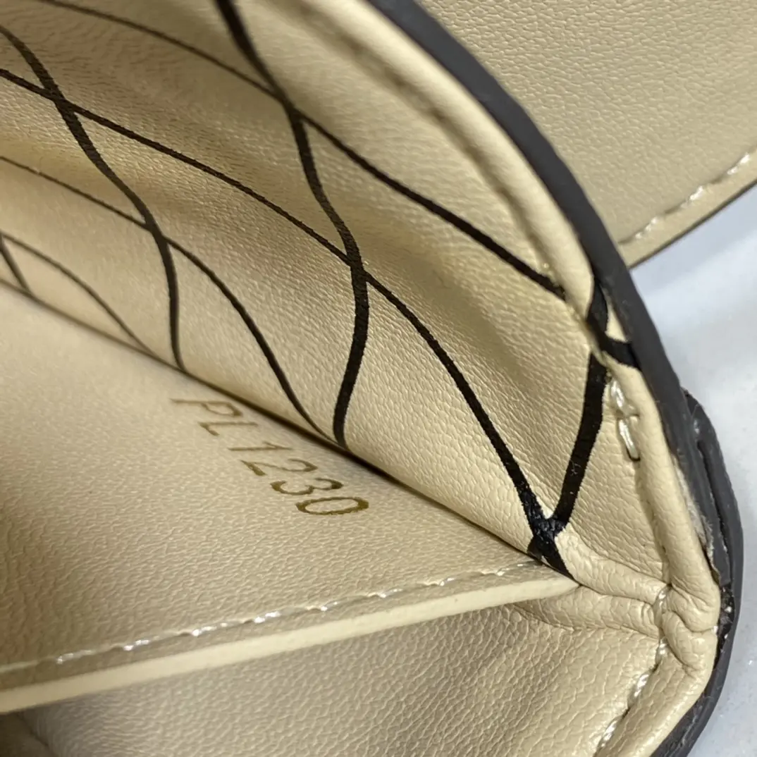m67873 monogram canvas vertical trunk pochette m67873 8 m67873 monogram canvas vertical trunk pochette m67873 8