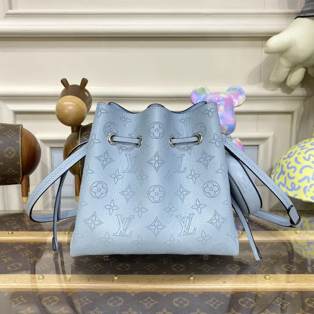 mahina calf bella bucket bag m21144 4