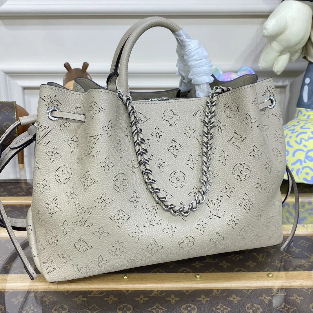 mahina calf bella tote m59201 8