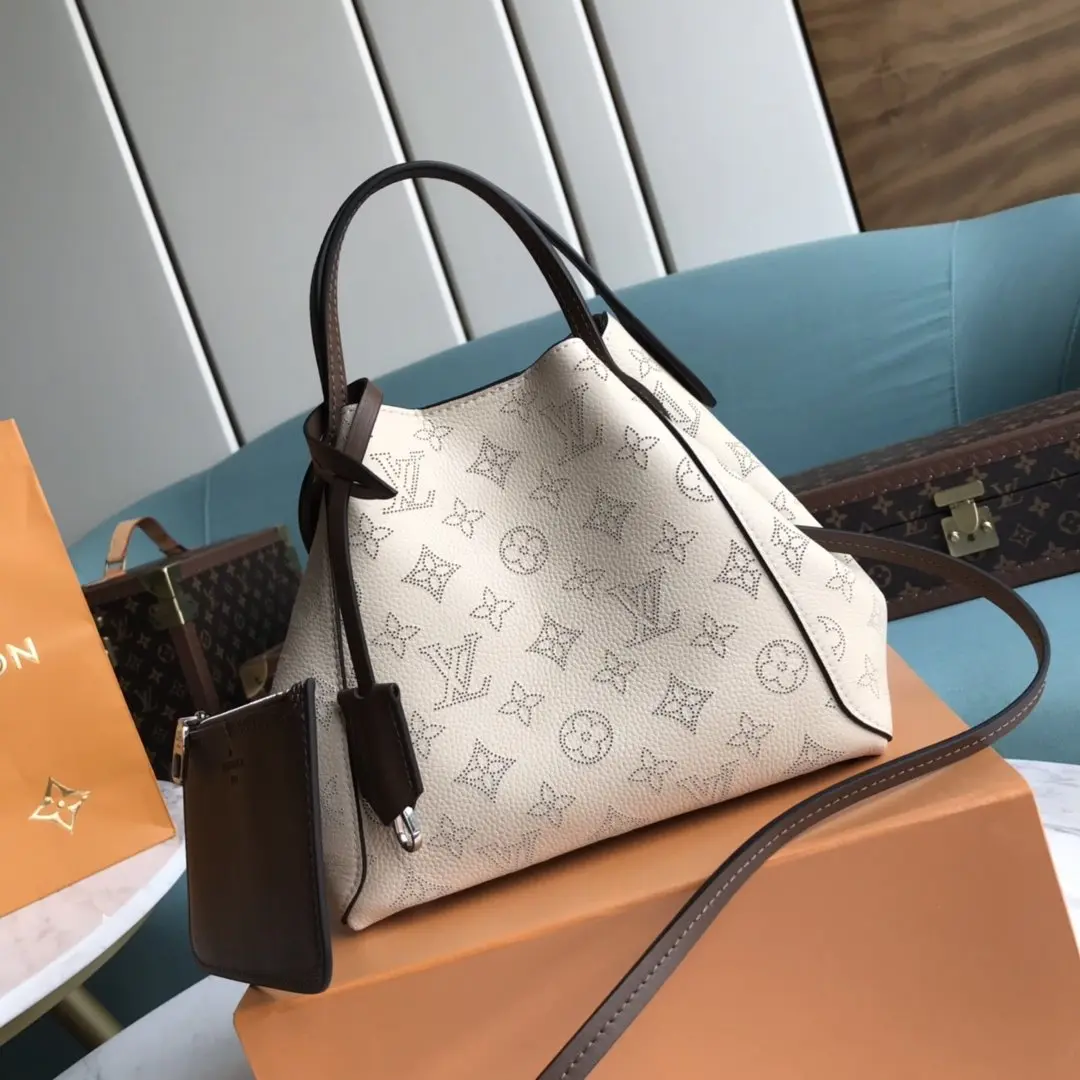 mahina leather hina pm creme beige m51950 4
