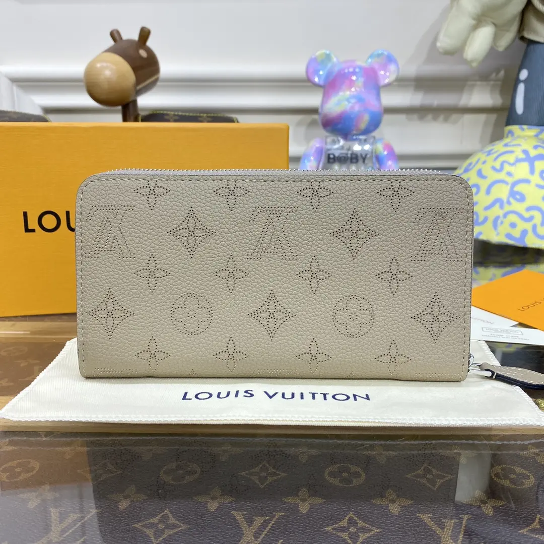 mahina zippy wallet m69821 4
