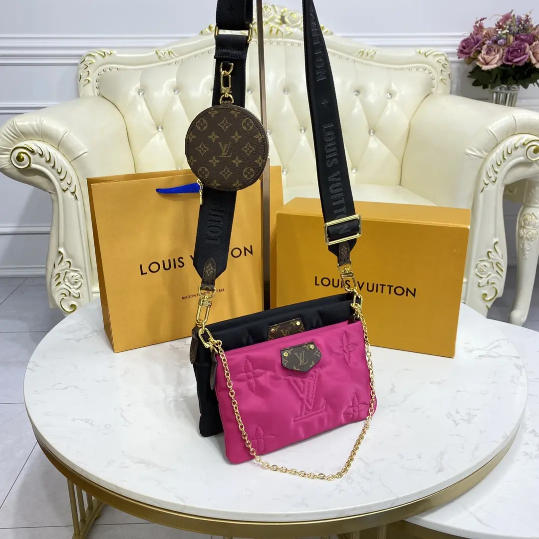 maxi multi pochette accessoires bag fuchsia m58980 3 maxi multi pochette accessoires bag fuchsia m58980 3