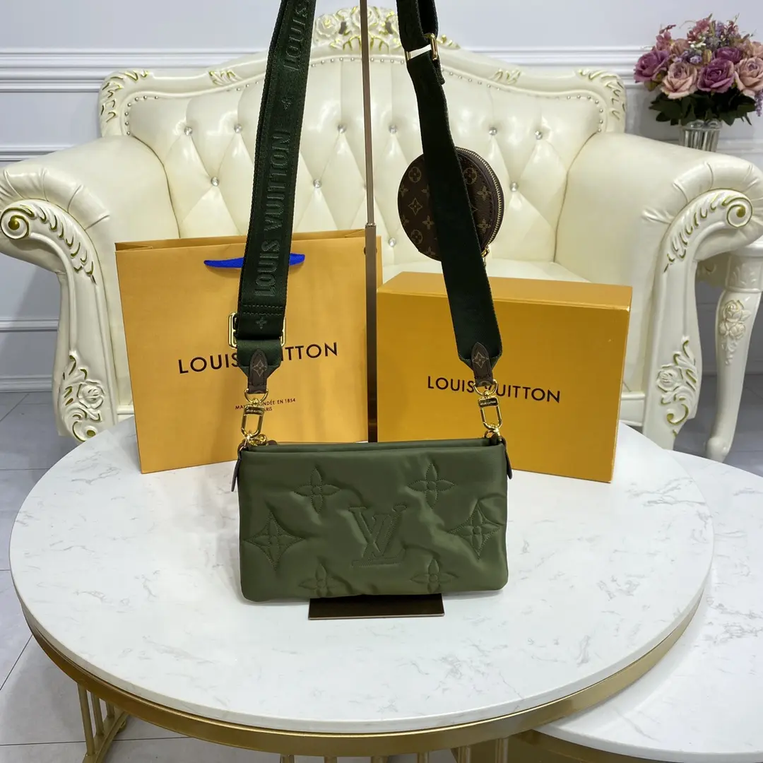 maxi multi pochette accessoires bag khaki green m58977 6 maxi multi pochette accessoires bag khaki green m58977 6