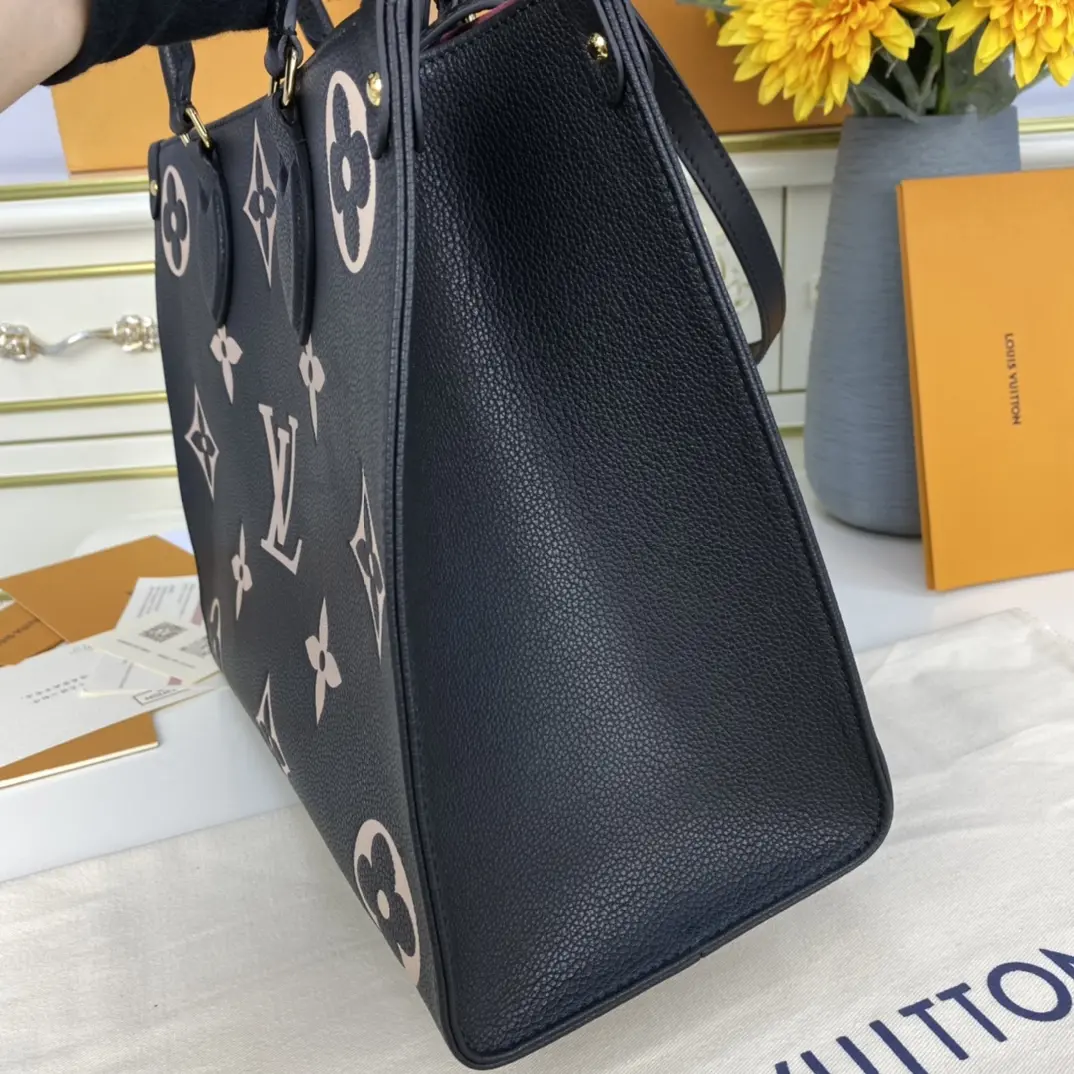 medium bicolor monogram onthego mm black beige m45495 9