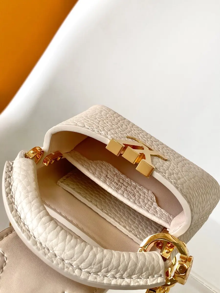 micro bag capucines m02132 5