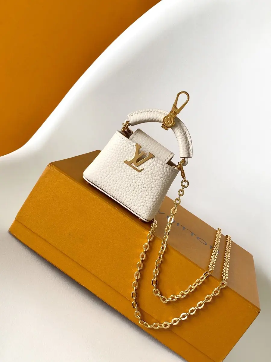micro bag capucines m02132 6
