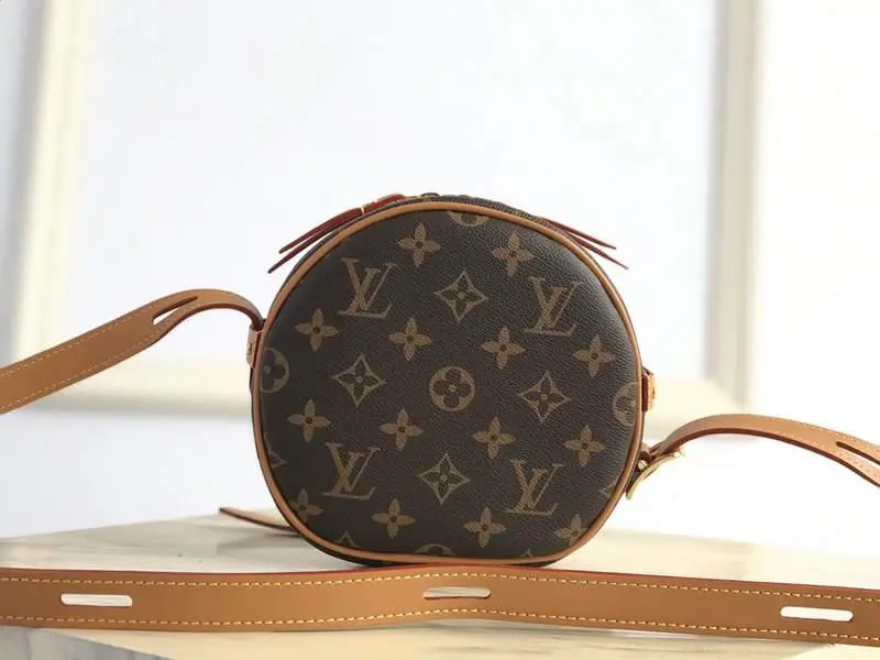 monogram canvas boite chapeau souple pm m45149 4 monogram canvas boite chapeau souple pm m45149 4