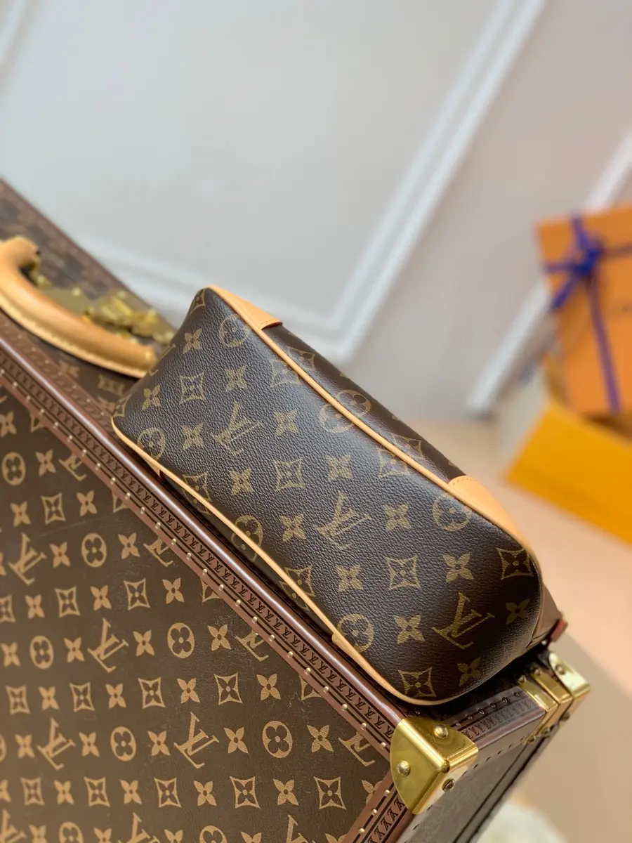 monogram canvas boulogne bag m45832 1 6 monogram canvas boulogne bag m45832 1 6
