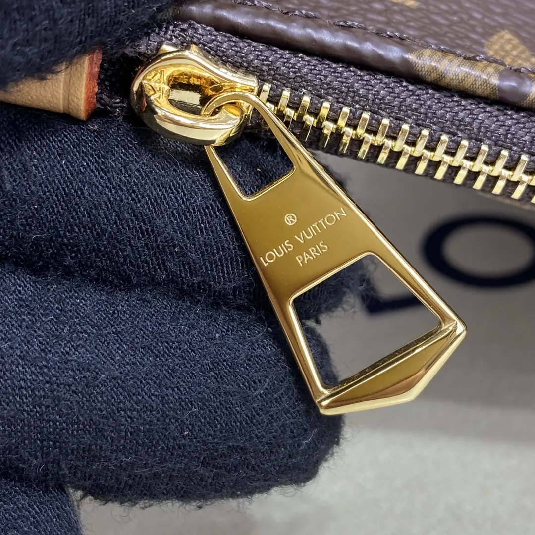 monogram canvas carryall pm handbag m46203 4