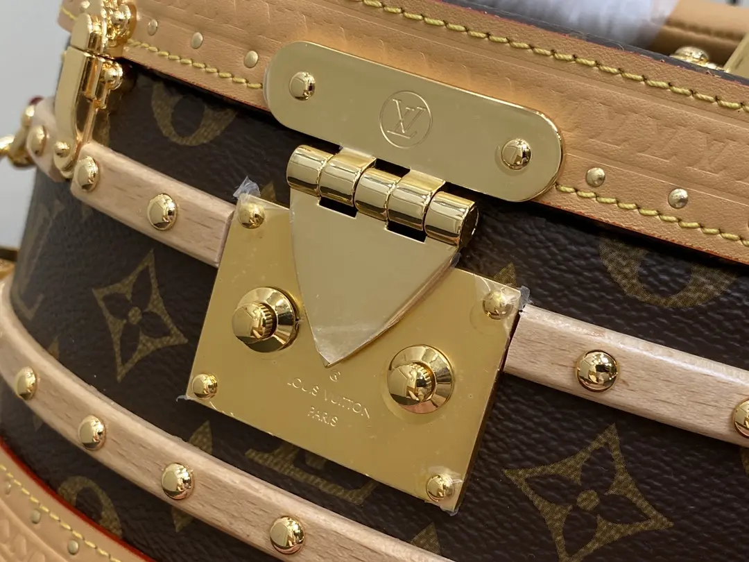 monogram canvas ellis handbag m24843 10