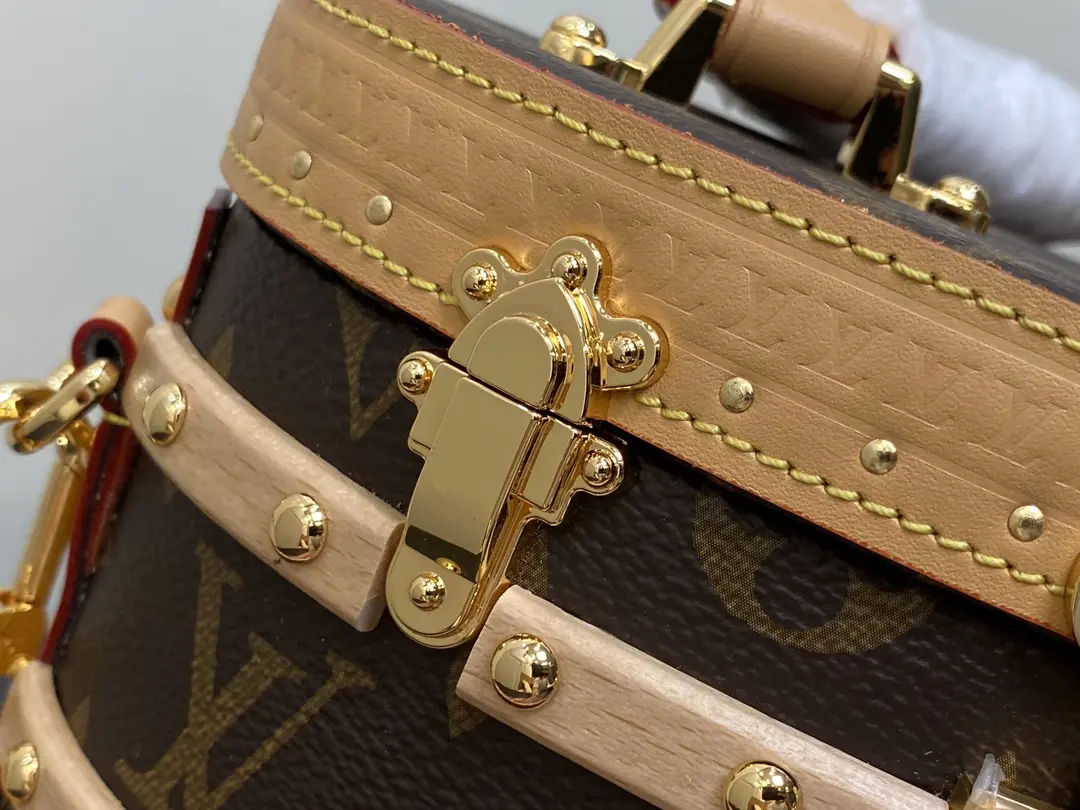 monogram canvas ellis handbag m24843 9