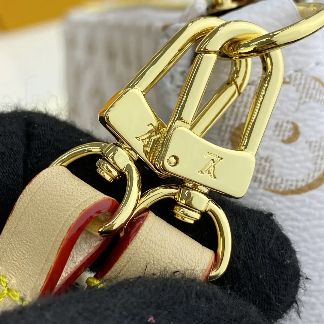 monogram canvas maxi multi pochette accessoires handbag m20920 6 monogram canvas maxi multi pochette accessoires handbag m20920 6