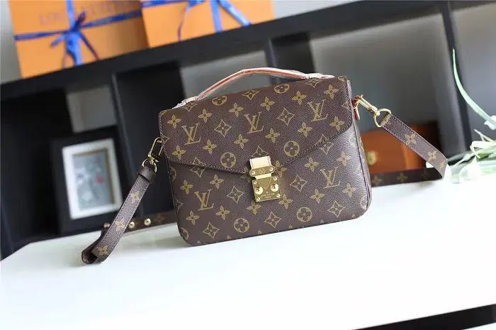 monogram canvas metis pochette bag m40780 5 monogram canvas metis pochette bag m40780 5