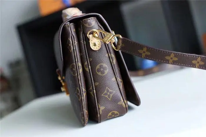 monogram canvas metis pochette bag m40780 7 monogram canvas metis pochette bag m40780 7