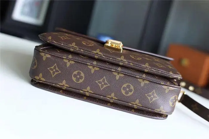 monogram canvas metis pochette bag m40780 8 monogram canvas metis pochette bag m40780 8