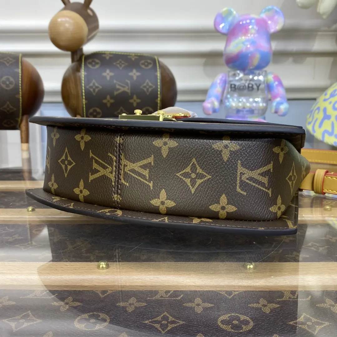monogram canvas tilsitt handbag m46548 canvas 4