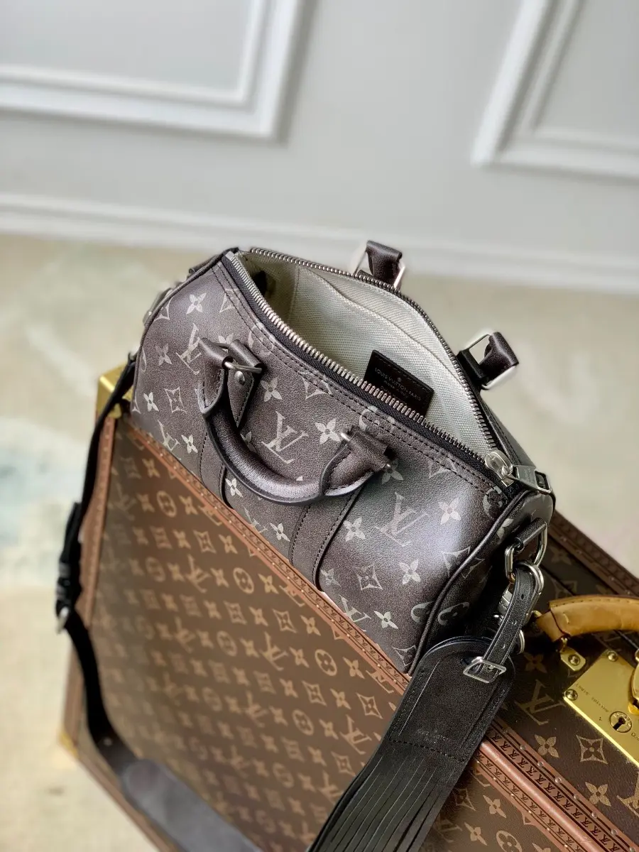 monogram christopher keepall bandouliere 25 m11595 5 monogram christopher keepall bandouliere 25 m11595 5