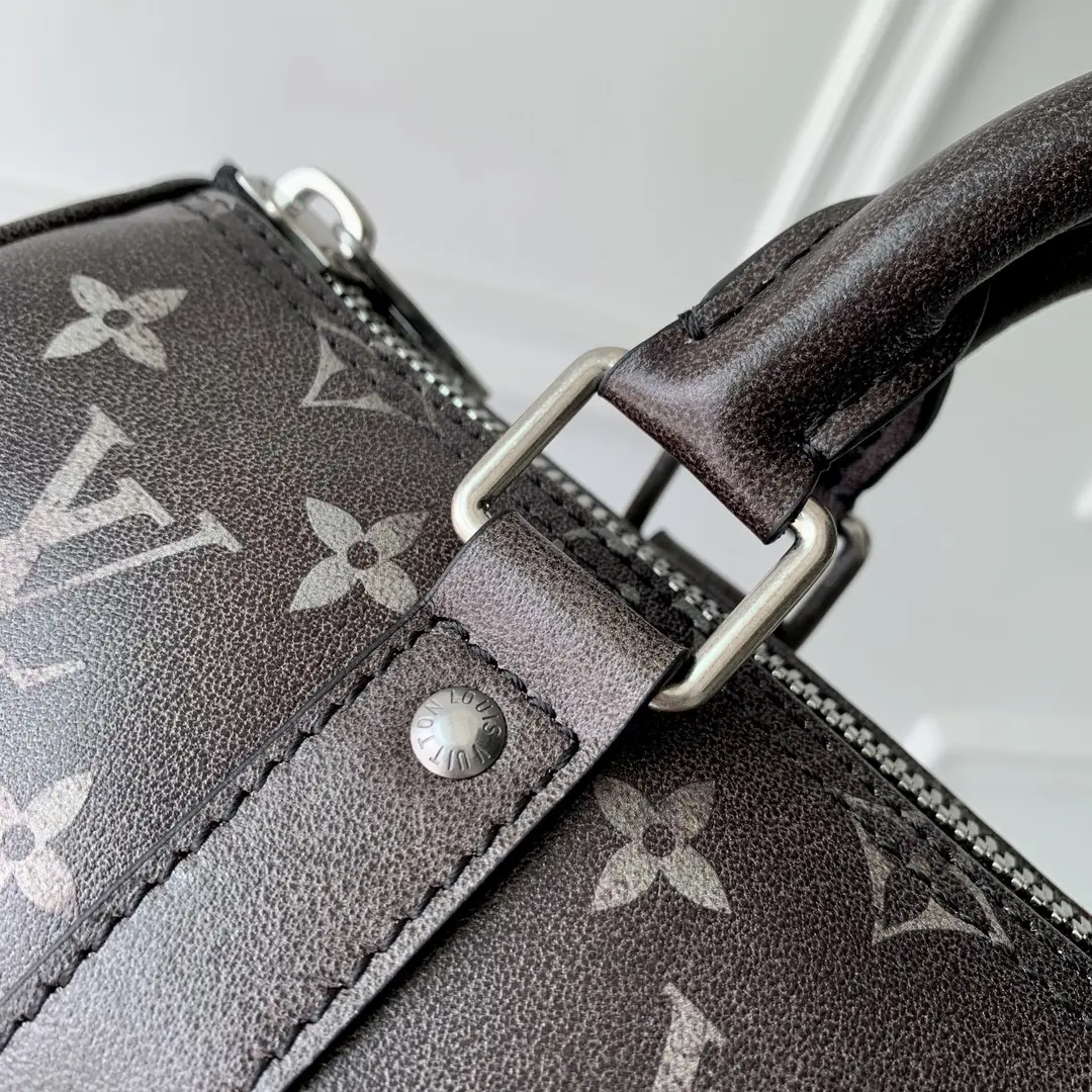 monogram christopher keepall bandouliere 25 m11595 9 monogram christopher keepall bandouliere 25 m11595 9