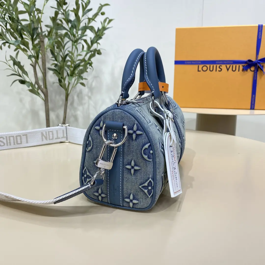 monogram denim keepall bandouliere 25 m22762 4