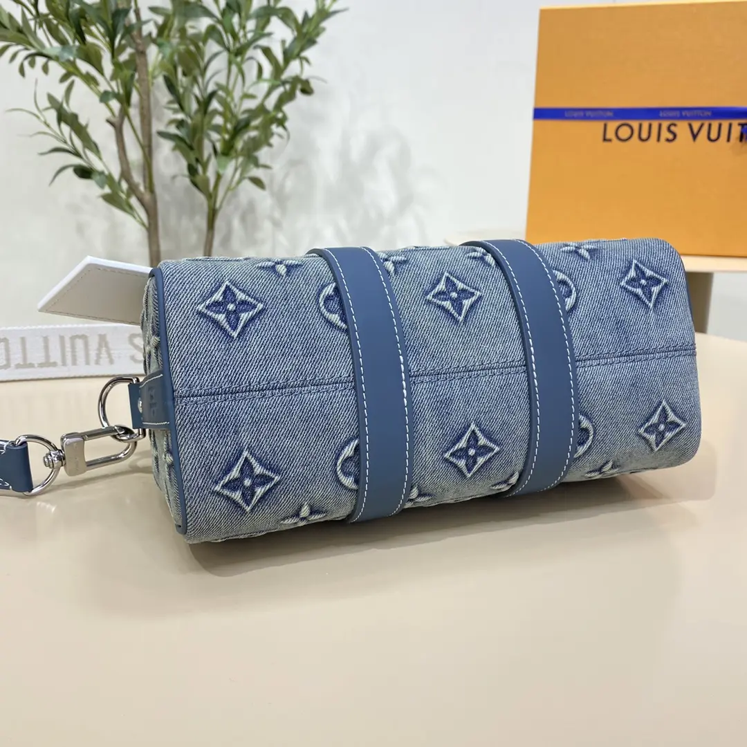 monogram denim keepall bandouliere 25 m22762 5