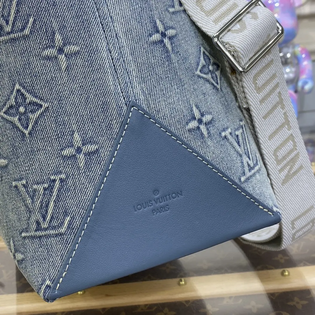 monogram denim weekend tote nm m22537 6