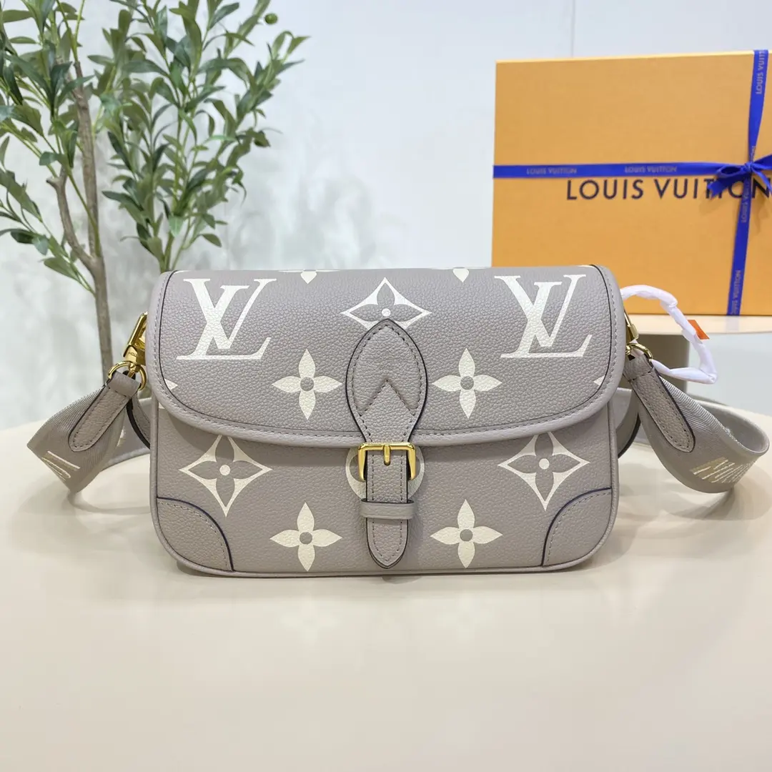 monogram empreinte diane satchel m46583 2