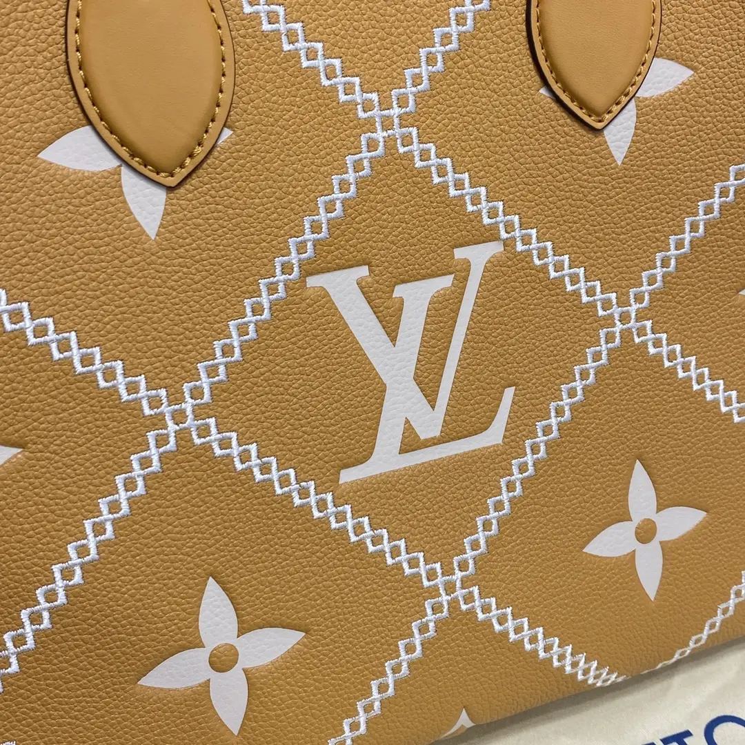 monogram empreinte onthego mm tote m46015 5