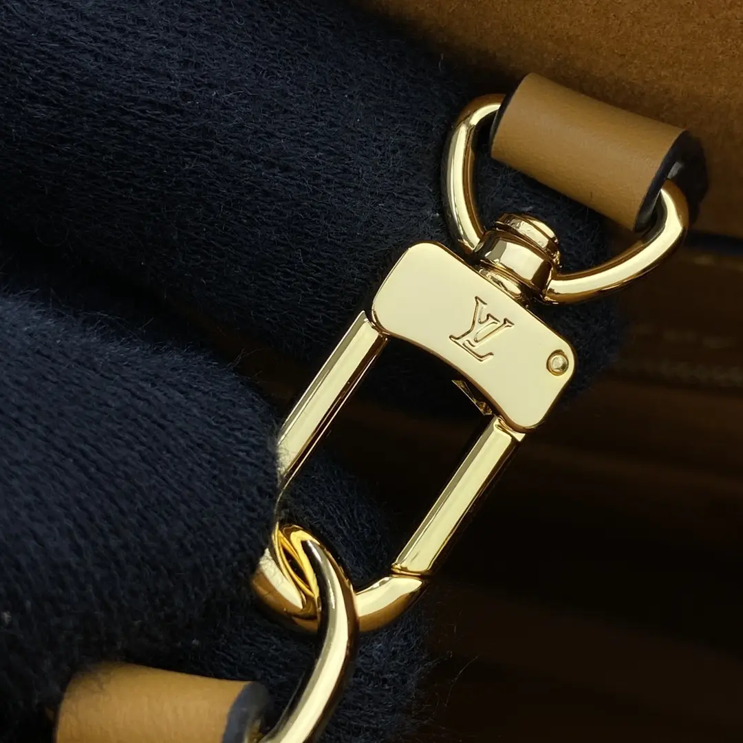 monogram empreinte onthego mm tote m46015 9