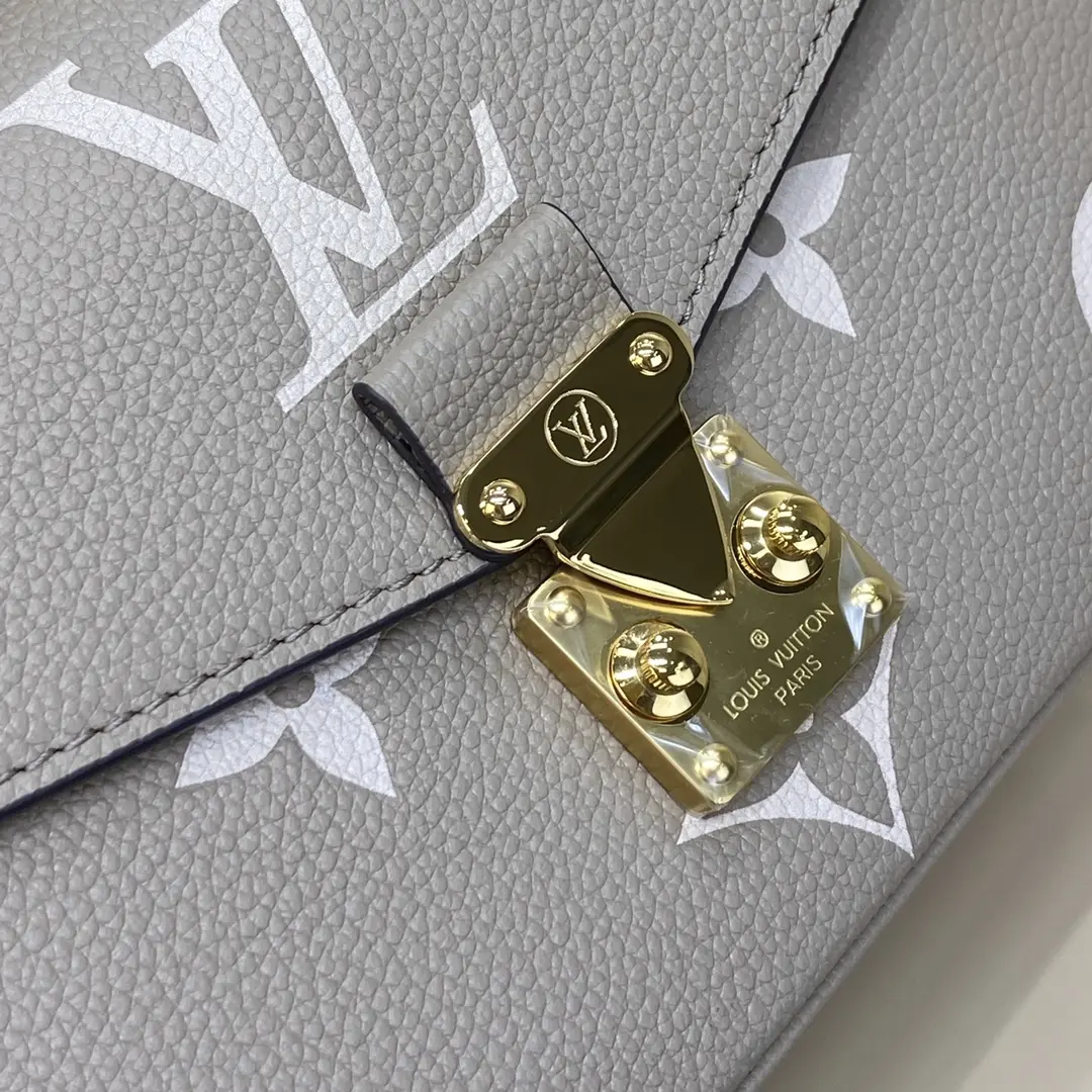 monogram empreinte pochette metis east west m23081 10 monogram empreinte pochette metis east west m23081 10