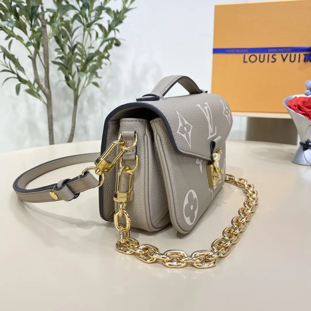monogram empreinte pochette metis east west m23081 7 monogram empreinte pochette metis east west m23081 7