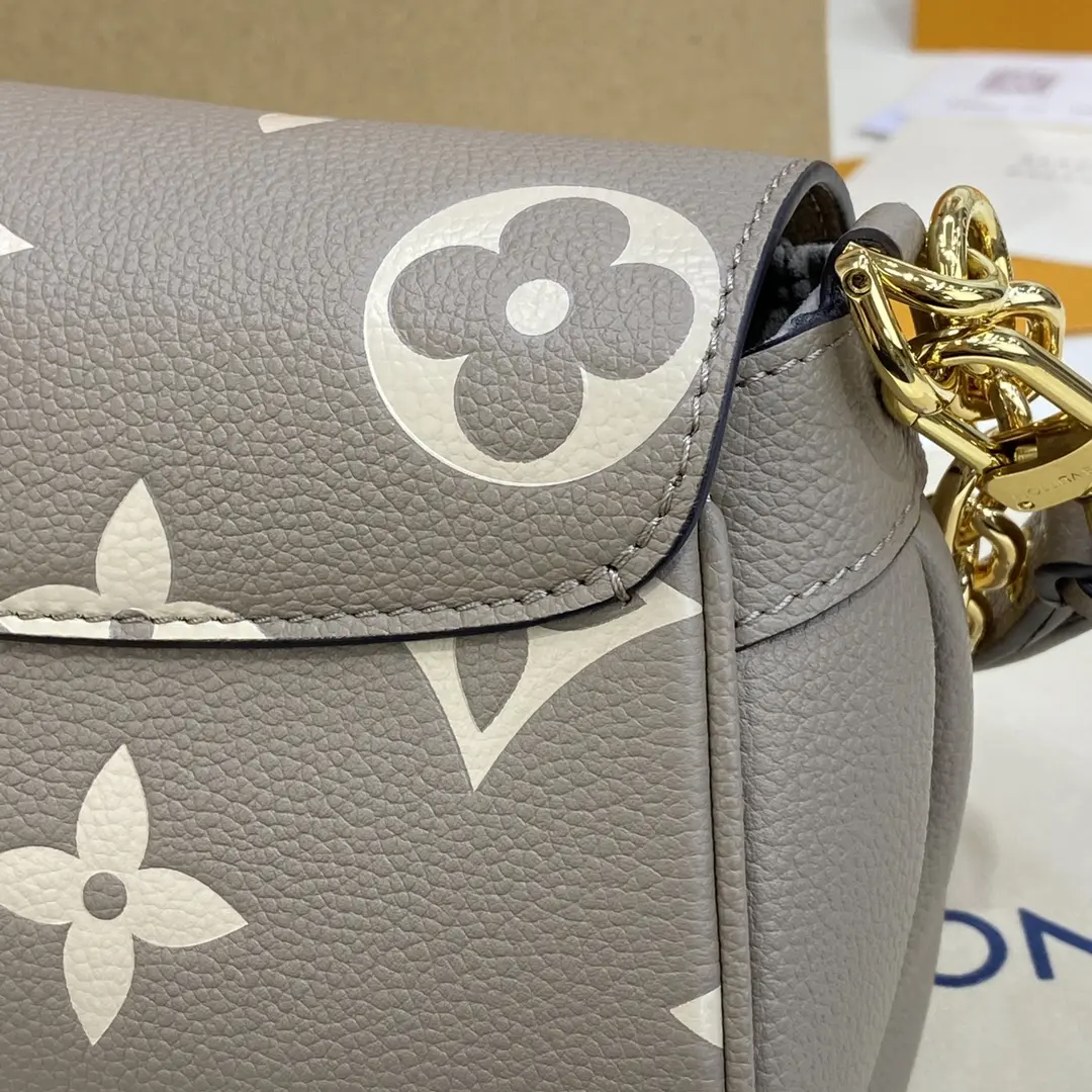monogram favorite bag m45836 7