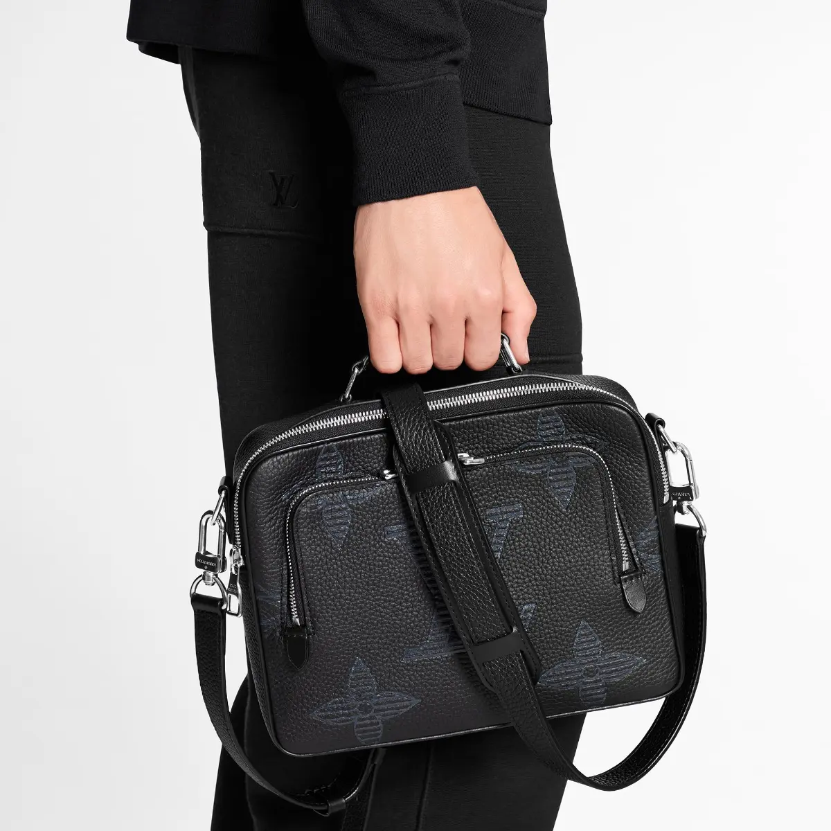 monogram flight case m57287 3